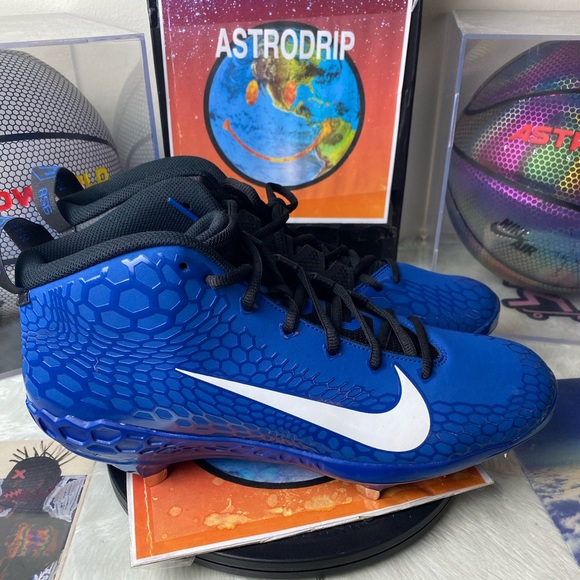 navy blue nike baseball cleats